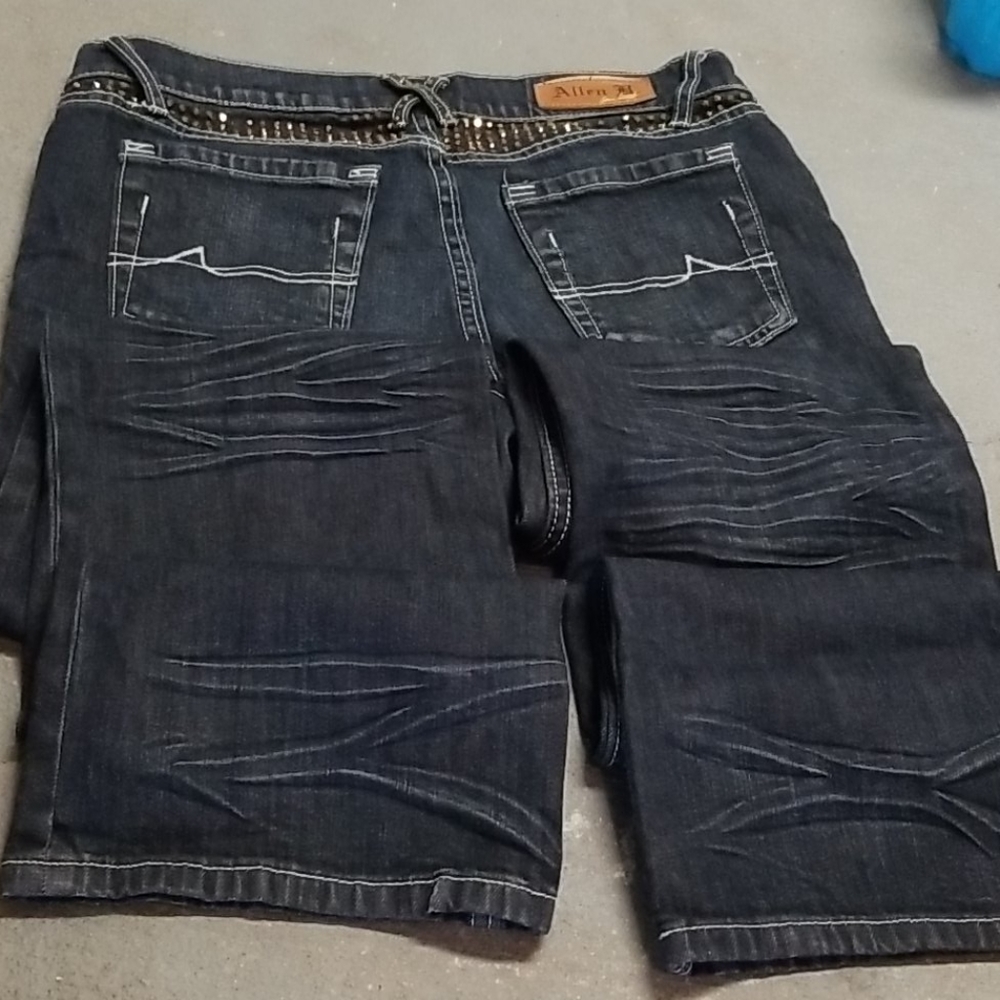 Jean - Picture 4 of 5